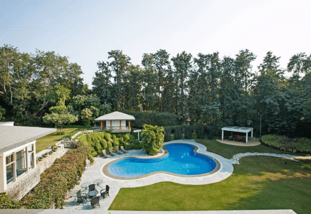 farmhouse in Delhi