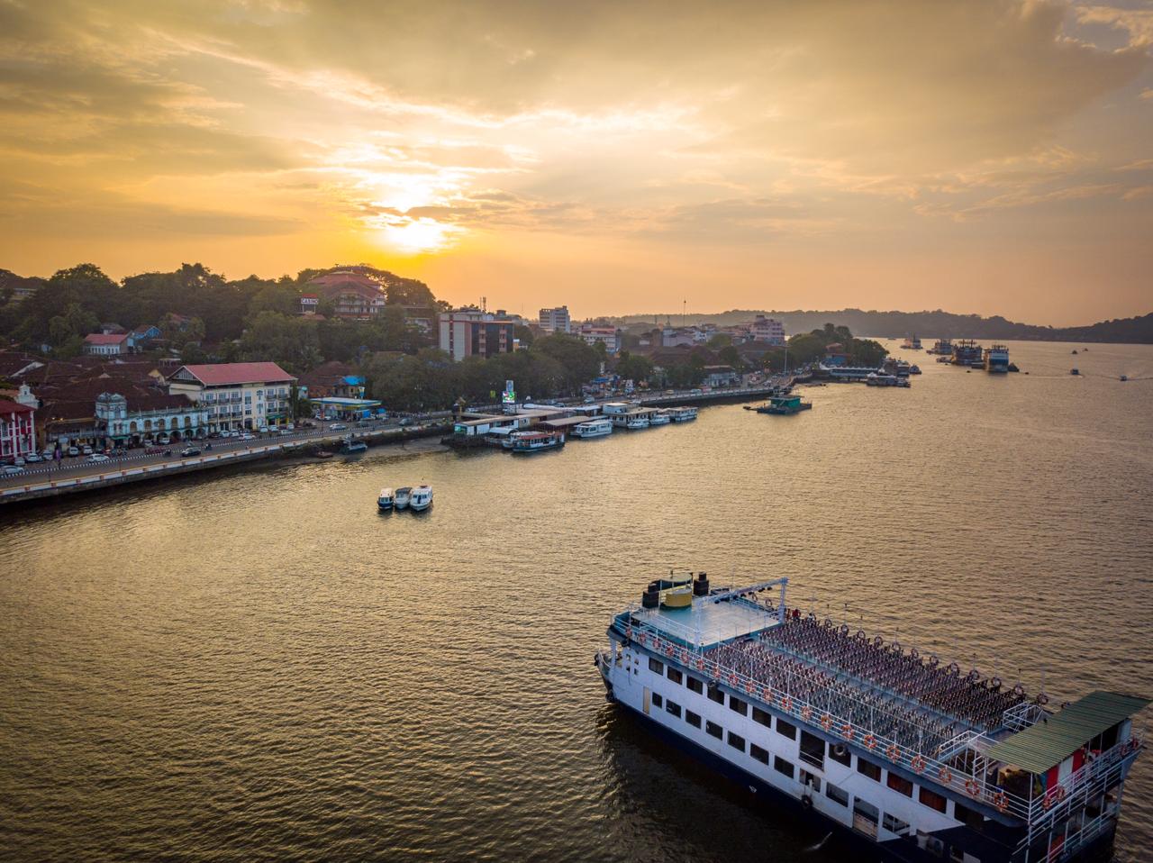 Mandovi-River